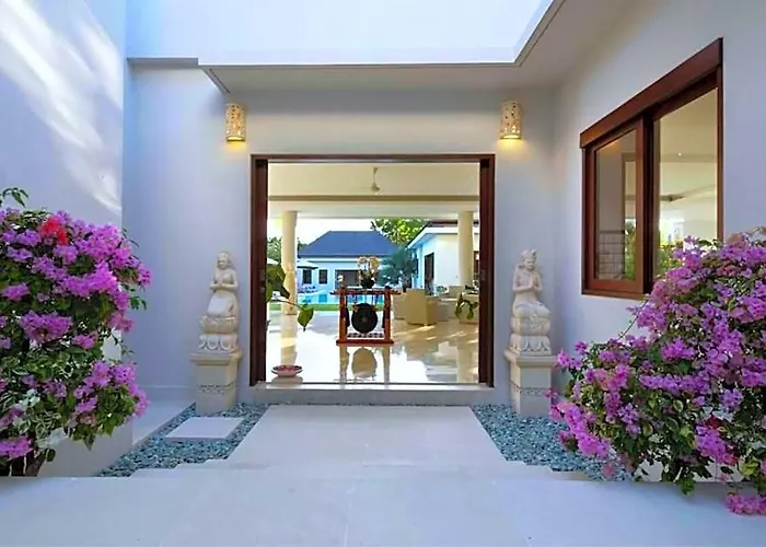 Castle Guinevere 5 Bedroom Private Pool Zn36 Hotel Kuta Selatan