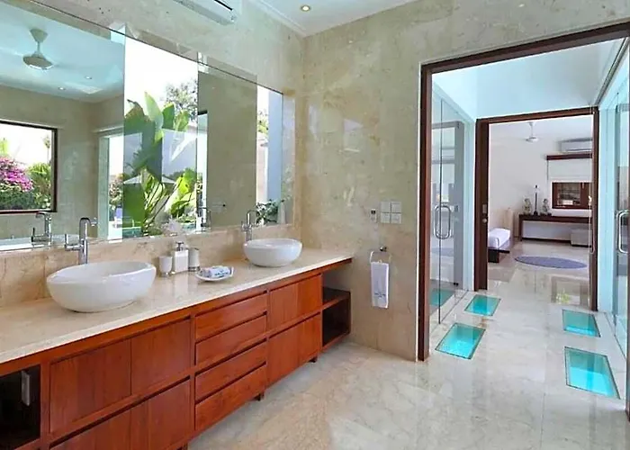 Hotel Castle Guinevere 5 Bedroom Private Pool Zn36