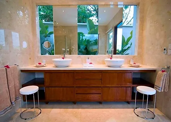 Castle Guinevere 5 Bedroom Private Pool Zn36 3* Kuta Selatan