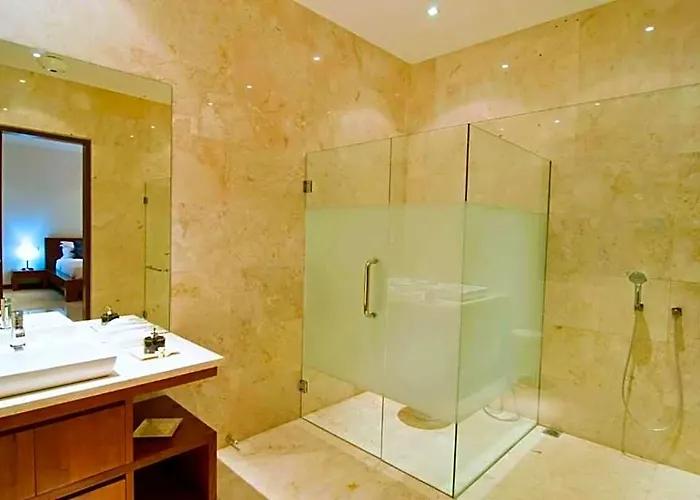 Castle Guinevere 5 Bedroom Private Pool Zn36 Hotel
